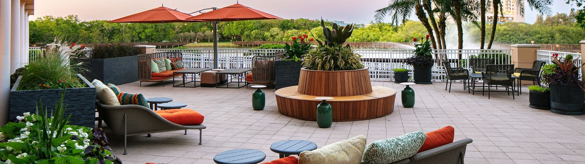 Luna Lux Restaurant & Lounge, Florida - Events